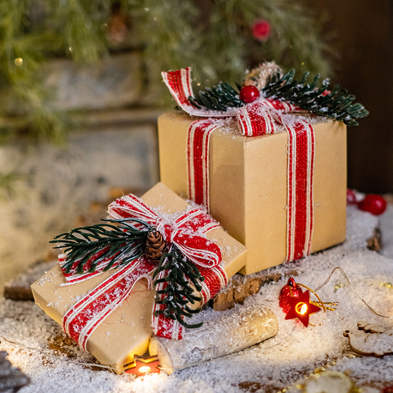 掬涵圣诞礼盒元旦春节装饰品礼物盒橱窗酒店场景布置堆头道具摆件
