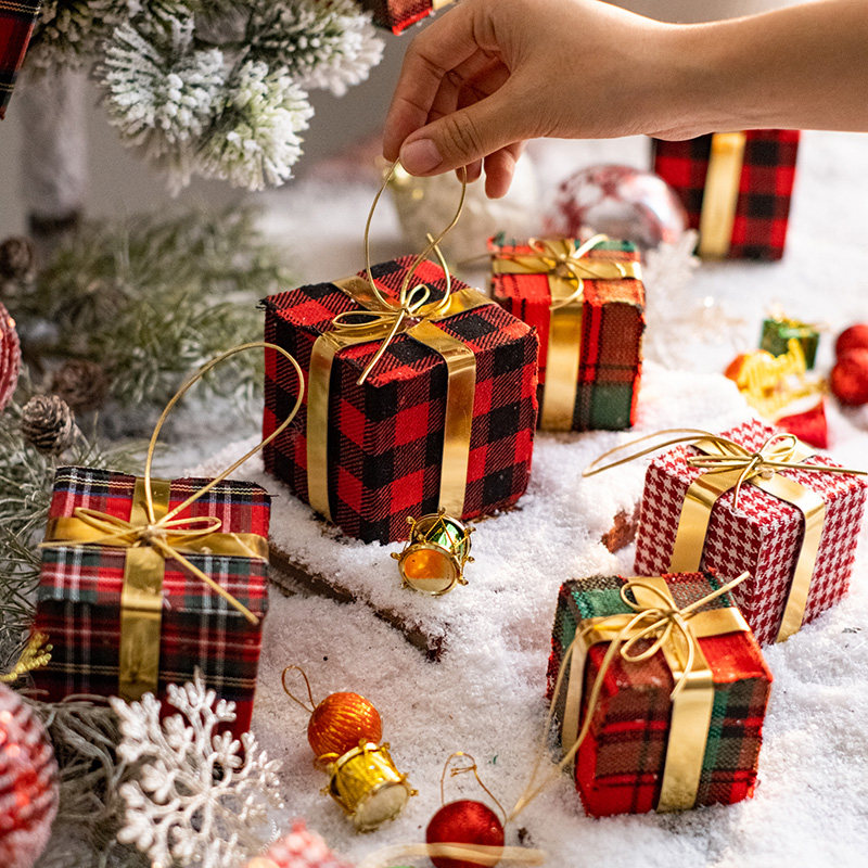 掬涵圣诞礼物盒子挂件礼盒摆件商场橱窗场景布置堆头道具装饰用品