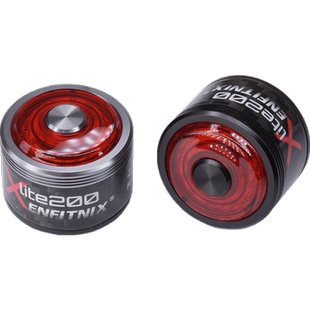 公路山地自行车usb充电智能感应刹车尾灯xlite200夜骑碳纤维超轻