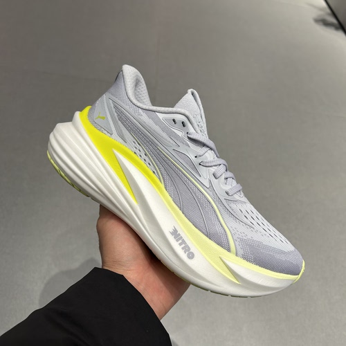 PUMA彪马MAGMAX NITRO 2 女子轻盈缓震舒适防滑日常跑步鞋312126