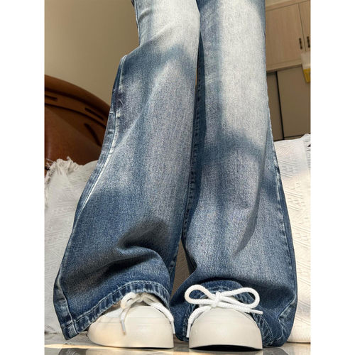 大码美式复古水洗微喇牛仔裤女
