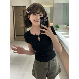 胖mm美式 小众短款 甜辣镂空蝴蝶结正肩短袖 修身 上衣 T恤女夏季 大码