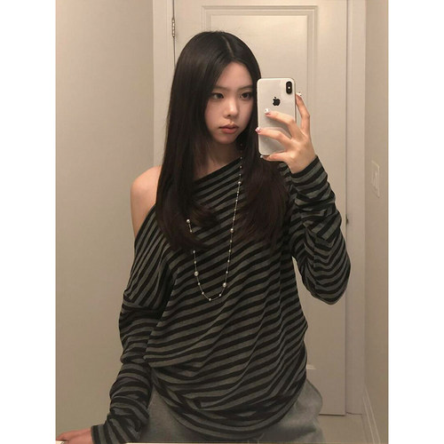 大码美式黑灰条纹斜肩长袖T恤