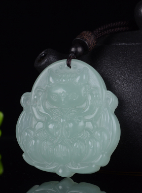 招桃花新疆青白玉九尾狐挂件平安牌双面玉石灵狐湖水绿玉牌项链