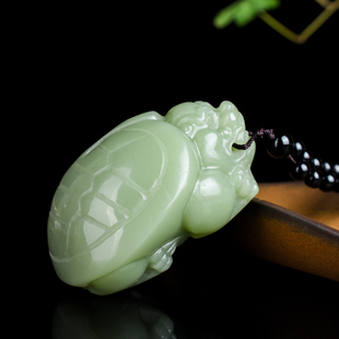 新疆和田青白玉龙龟手把件湖水绿原石招财转运男女款手玩把件挂件