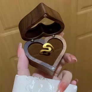 古法金色几何飘带戒指女轻奢高级感气质食指戒高颜值活口仿真指环