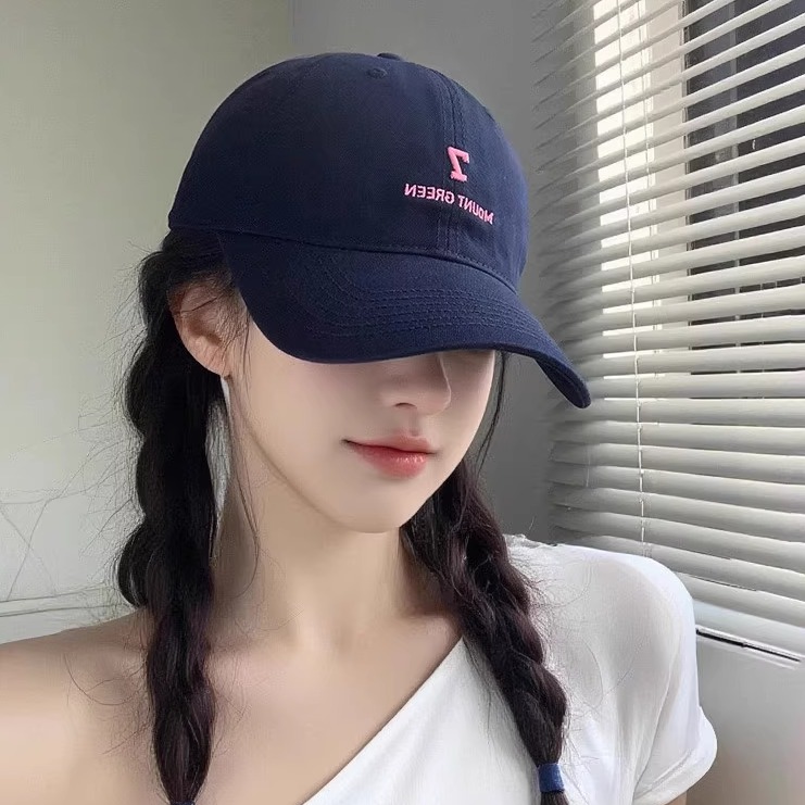韩版简约字母刺绣棒球帽子女春季简约百搭情侣软顶显脸小鸭舌帽男