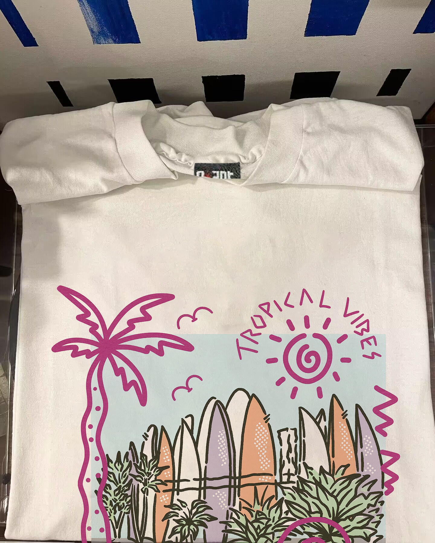 BEACH TRIP IN SUMMER HONG KONG STYLE MALE AND FEMALE COUPLES A NICHE DESIGN SENSE SHORT SLEEVE T-SHIRT AND VERSATILE TOP