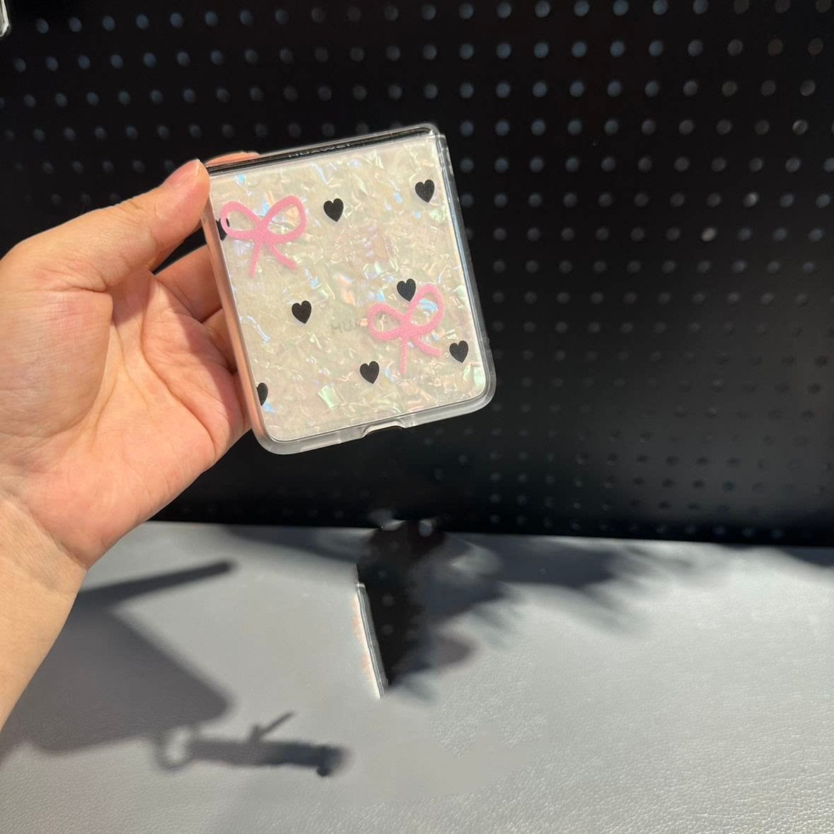 黑色爱心适用华为novaflip手机壳mixflip/vflip折叠n3/xflip贝壳纹z6