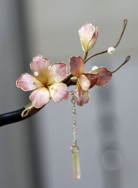 手工蚕丝绒粉琉樱发簪新中式