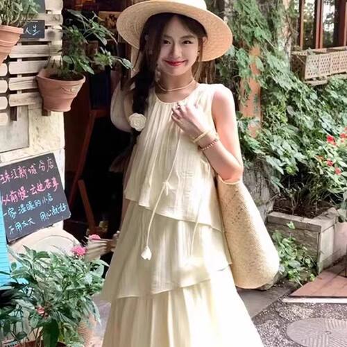 韩系氛围感穿搭通勤气质连衣裙设计感无袖背心长裙