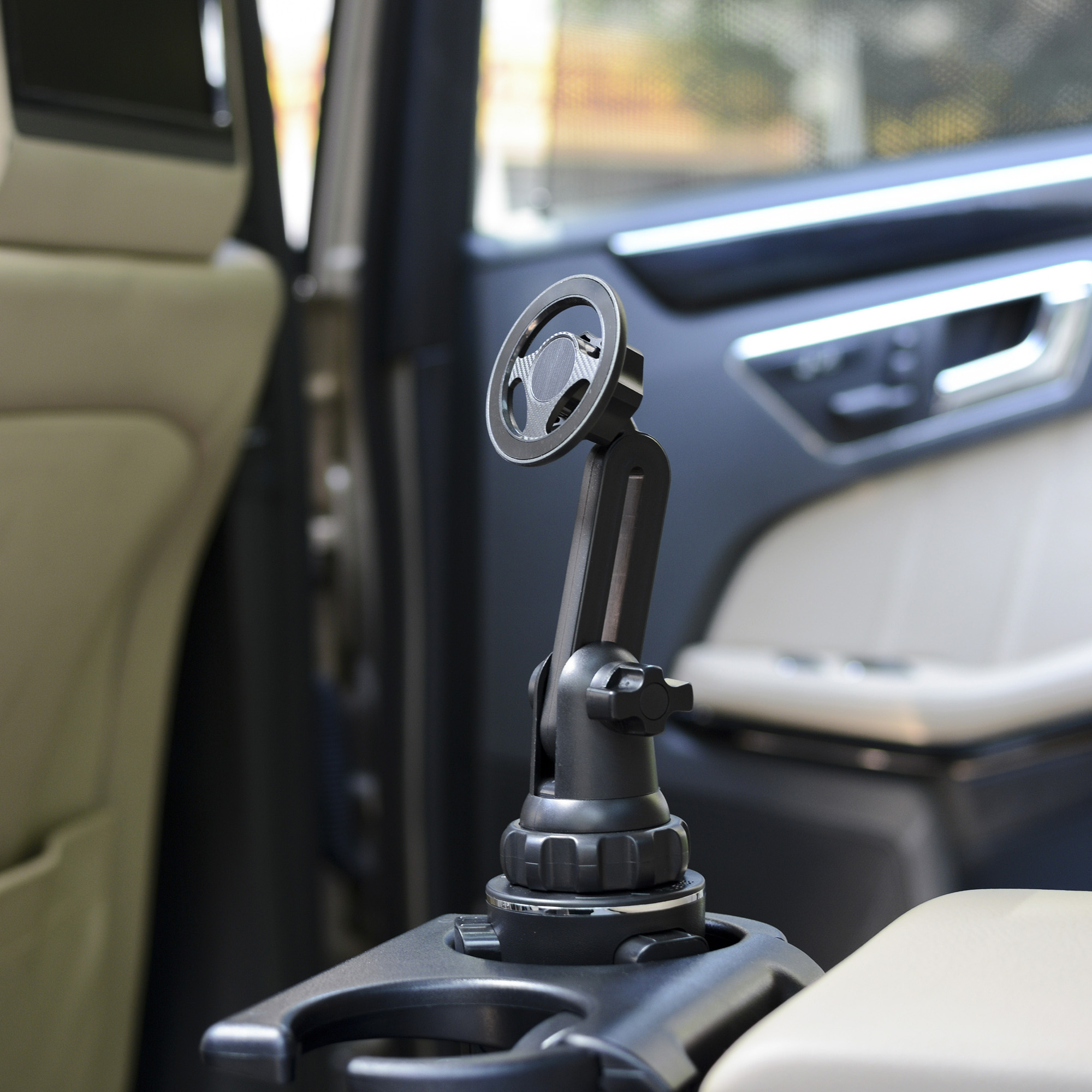 磁吸车载手机磁力导航水杯支架