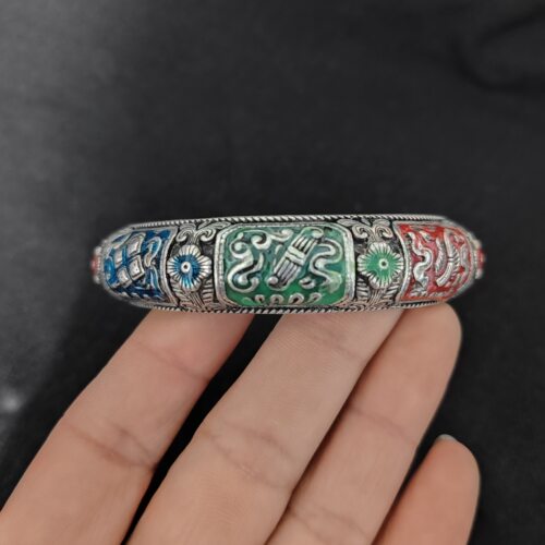 苗族侗族银饰手镯手工浮雕民族风复古色手镯仿古装饰饰品