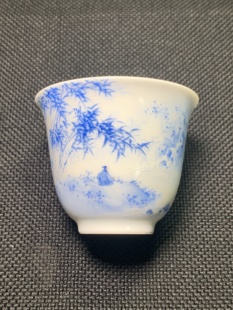 江西省高级工艺美术师王钢手绘釉上蓝彩山水主人杯80ml
