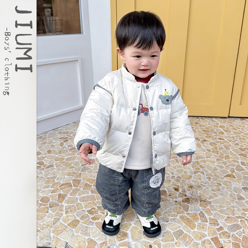 婴幼儿冬款轻薄保暖羽绒服宝宝洋气百搭加厚套装女童白鸭绒面包服