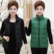 Phụ nữ trung niên mùa thu và mùa đông đứng cổ áo xuống bông áo mẹ tải vest ngắn áo không tay vest vest dày vai - Áo vest