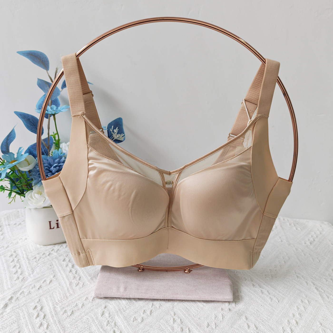 软钢圈C杯全罩杯文胸女大胸显小聚拢上托收副乳调整内衣