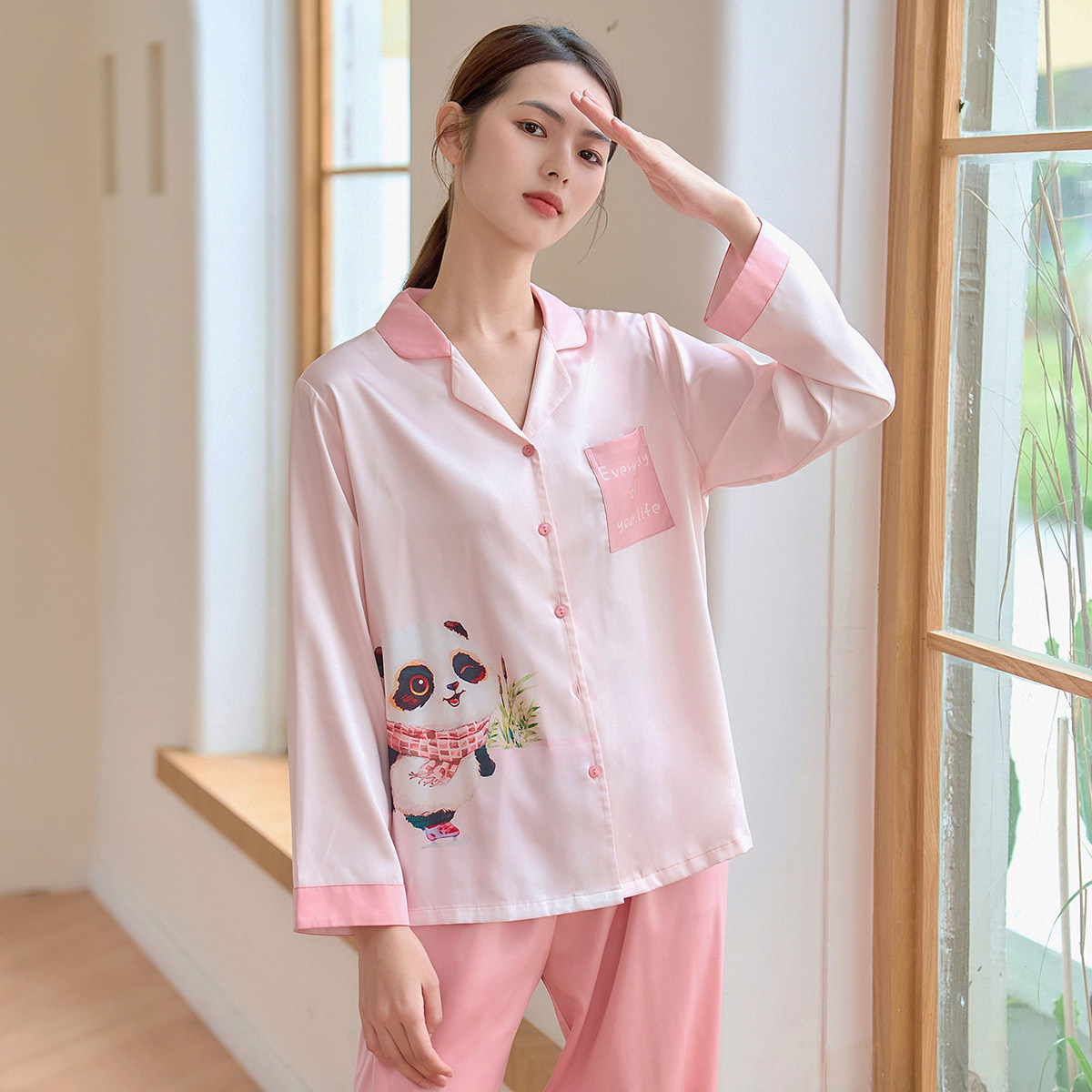 新凤舞睡衣女春秋长袖衬衫领熊猫印花丝绸睡衣套装甜美家居服