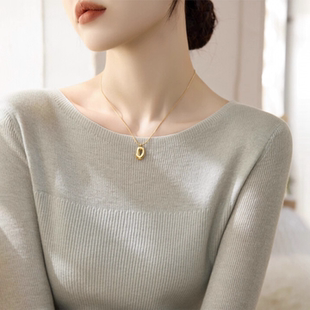 时髦洋气浅灰米一字领内搭毛衣女早秋新款高级感长袖针织打底衫