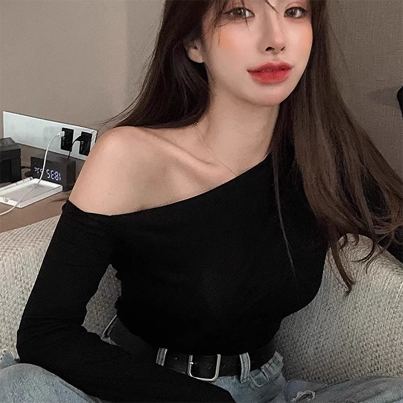 黑色斜肩长袖T恤女款春秋修身显瘦一字肩内搭打底衫性感辣妹上衣