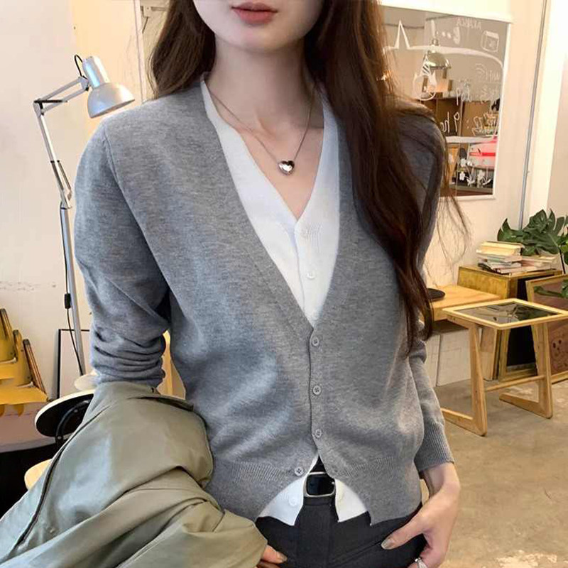 灰色V领拼接假两件针织开衫女2025春秋季设计感短款毛衣修身上衣