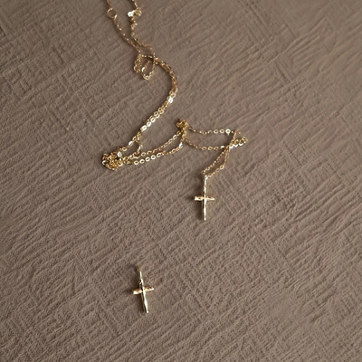 S925纯银镀14K金十字架项链女凹凸迷你复古轻奢高级感气质锁骨链