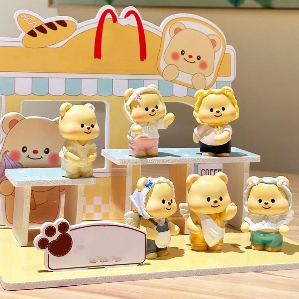 网红黄油小熊换装盲盒奶油小熊周边公仔可爱桌面摆件玩偶生日礼物