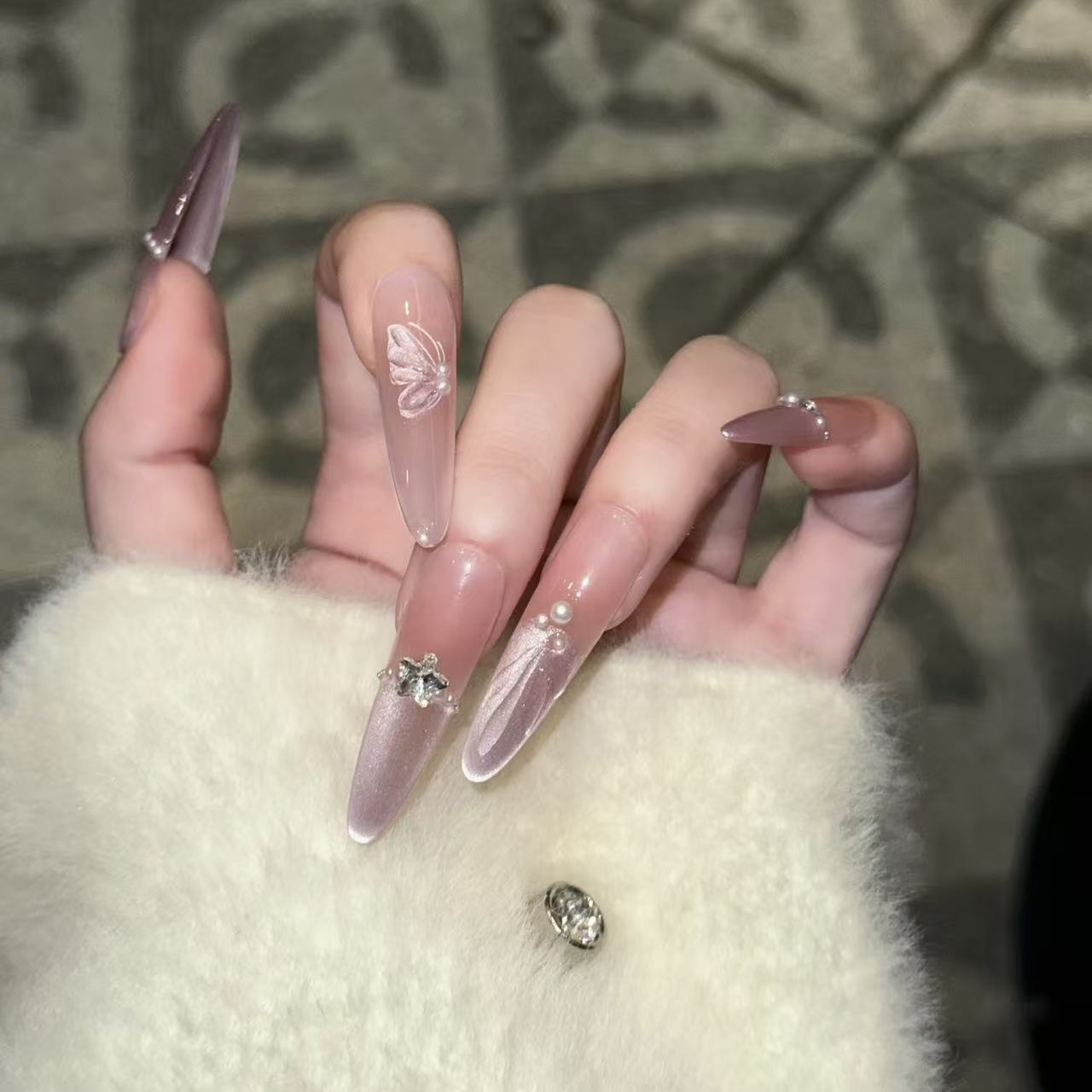 穿戴甲中长款夏日美甲裸色晶石猫眼法式腮红爆闪碎钻蝴蝶美甲片