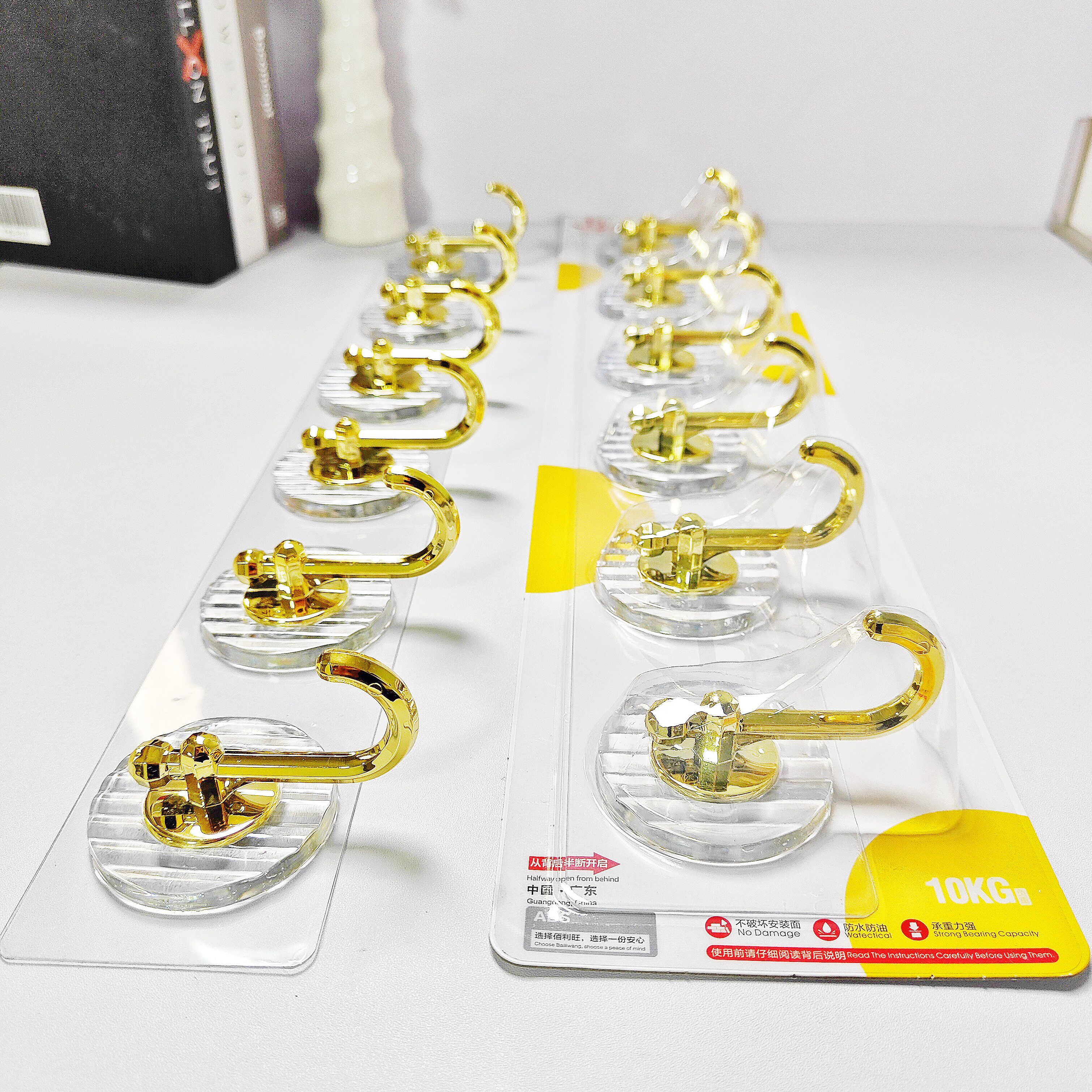 卧室免打孔轻奢卫生间门后挂钩