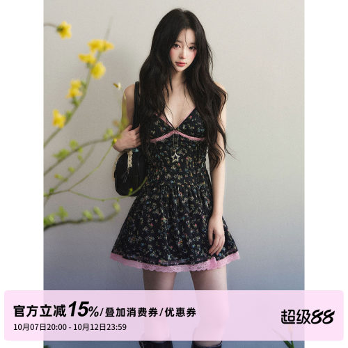 1P STUDIO 黑色碎花V领吊带连衣裙女秋粉色蕾丝花边收腰无袖短裙