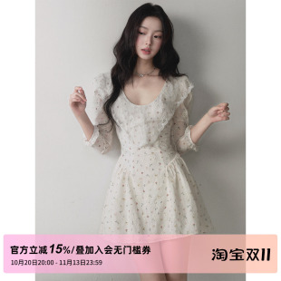 1P STUDIO 镂空刺绣提花大U领连衣裙女秋装羊腿中袖收腰A字短裙子