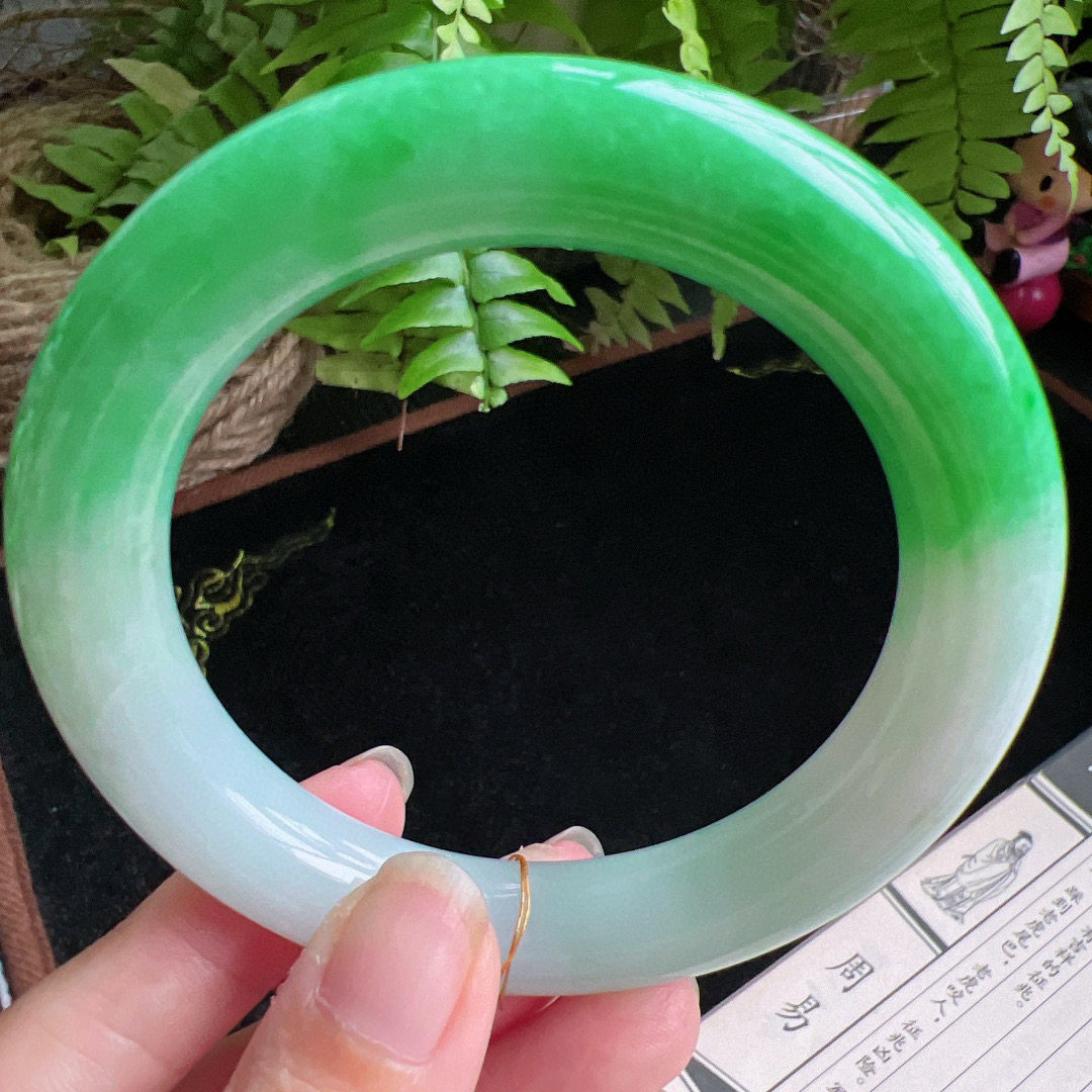 圆条60圈口缅甸天然A货老坑种翡翠平洲翡翠手镯精选编号049D0320E