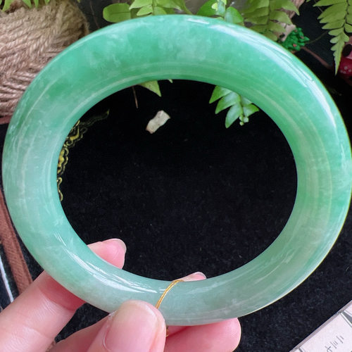 圆条56圈口缅甸天然A货老坑种玉镯平洲翡翠手镯精选编号062D0411E