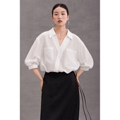上衣衬衫 设计感V领白色宽松小众气质松弛2026春夏新款 女小衫 短袖