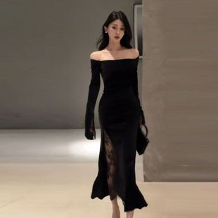 辣妹黑色感丝绒连衣裙女网红秋冬新款法式气质蕾丝开叉裙子