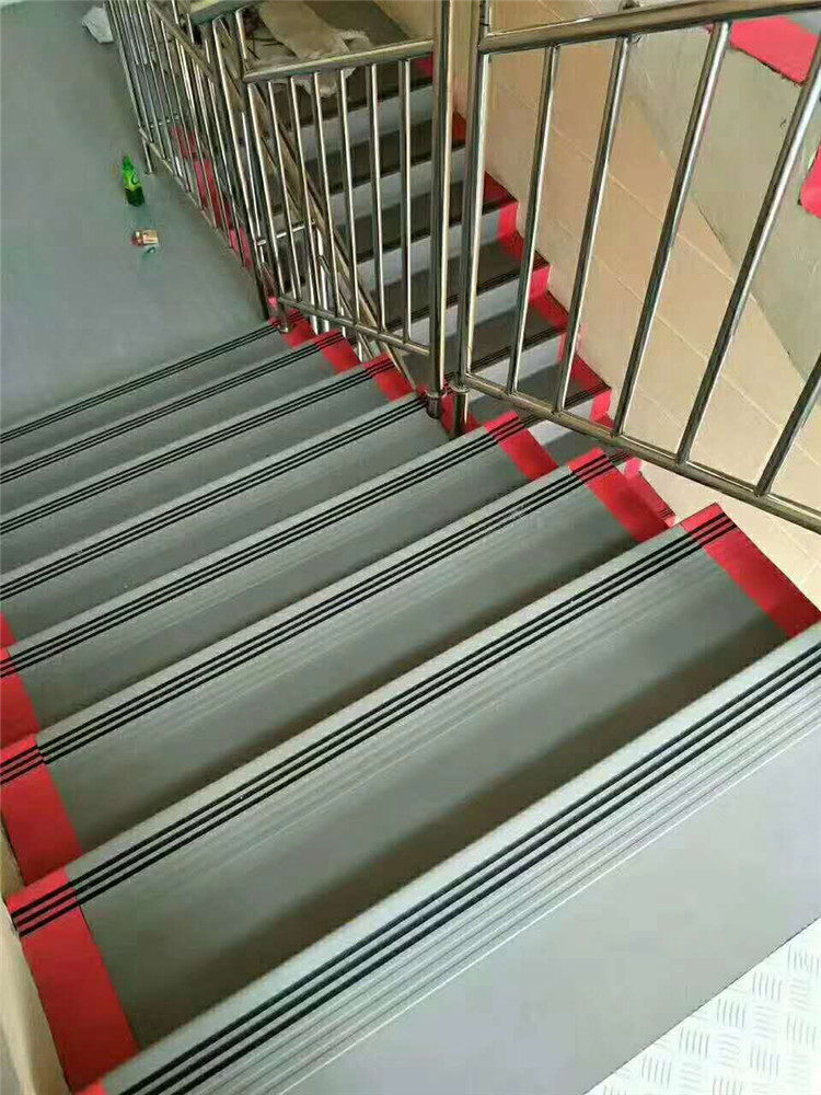 pvc楼梯踏步垫楼梯台阶贴防滑条整体幼儿园塑胶踏步板地板贴地胶-天天券