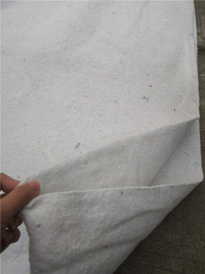 土工布工程保湿黑心棉大棚树木防寒保温家具包装毯公路养护毯毛毡