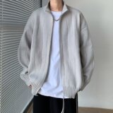 灰色