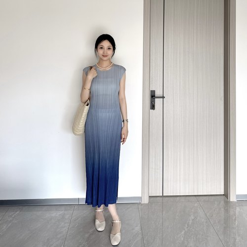 孕妇短袖渐变褶皱弹力大连衣裙