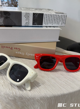 欧美高级感白色方形墨镜女潮复古凹造型街拍防紫外线太阳镜男圆脸