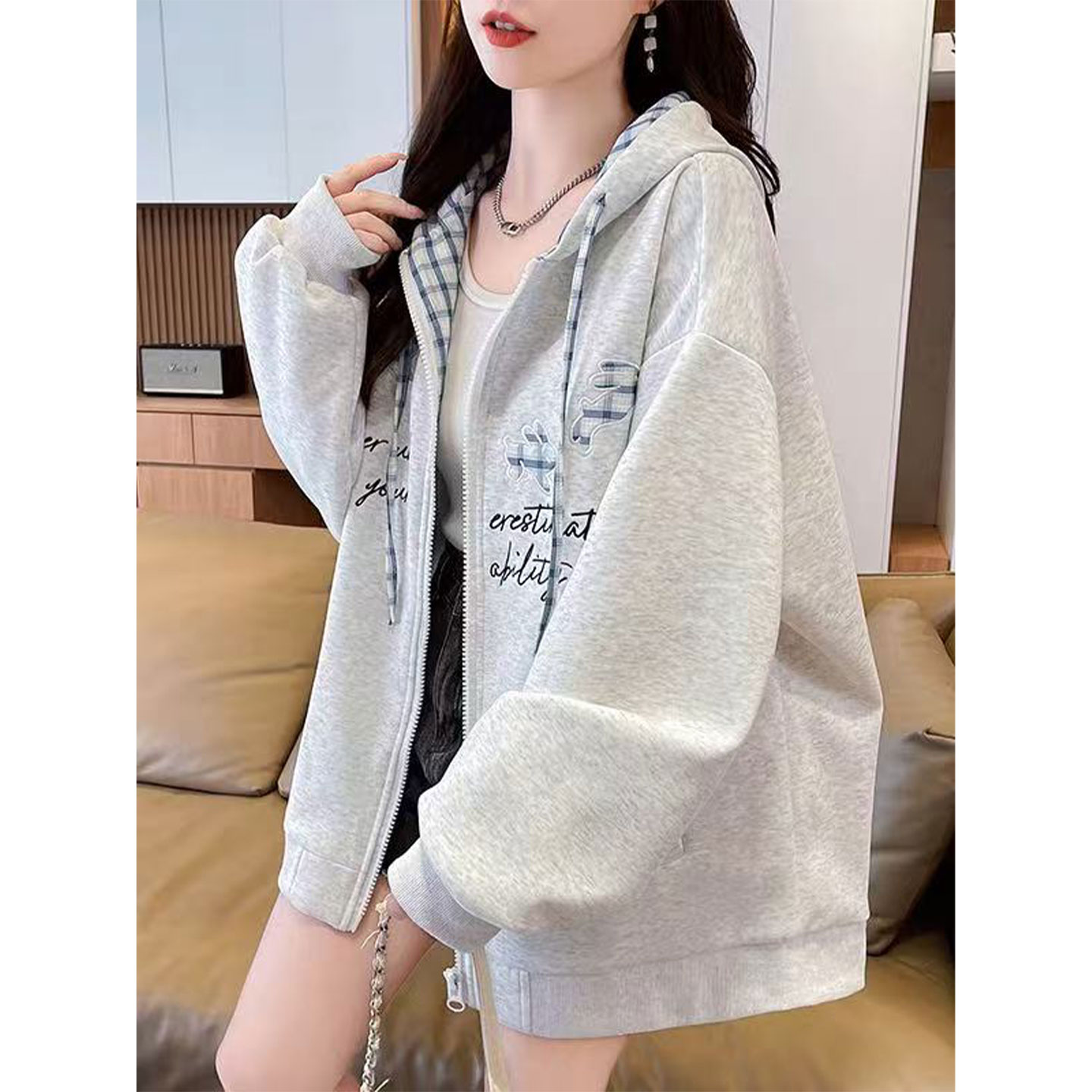 女童外套秋冬2025新款儿童洋气大童女孩冬装休闲加绒保暖开衫卫衣