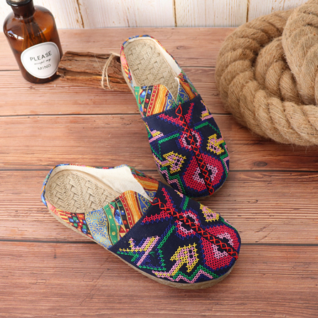 老北京布鞋春秋绣花鞋大码妈妈鞋女鞋软底民族风孕妇鞋十字绣拖鞋