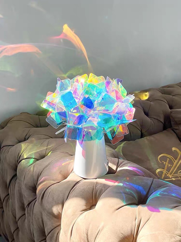 亚力克卧室床头后现代花瓣台灯