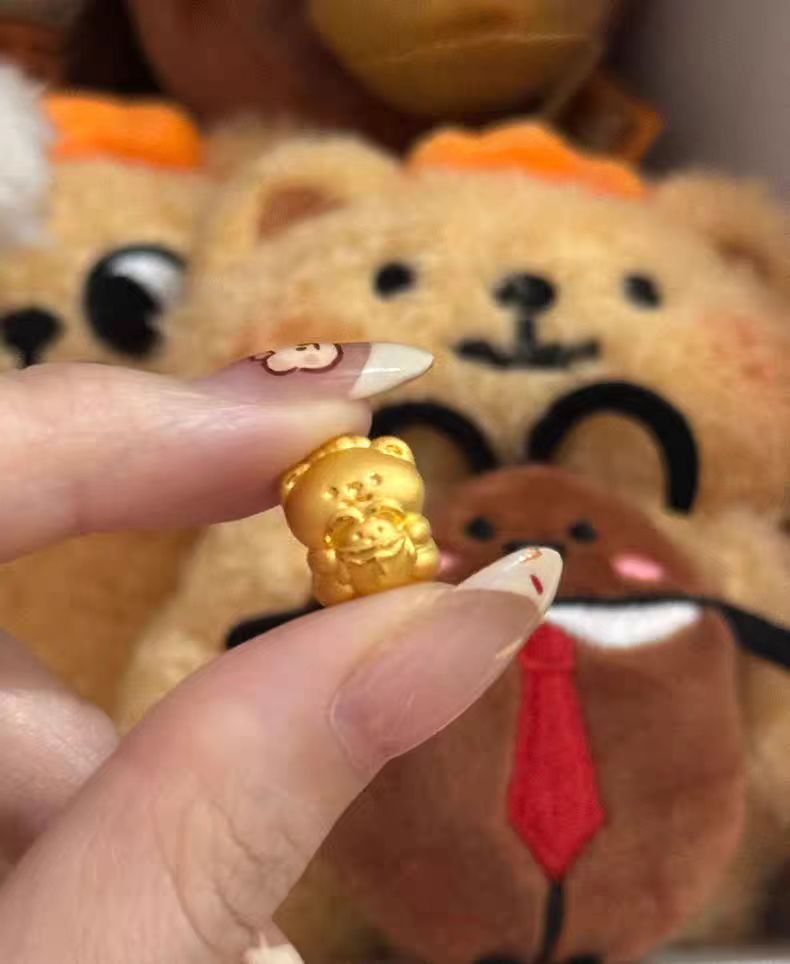 999足金小熊虫转运珠黄金可爱熊抱阿螂手串3D硬金小熊手链送女友