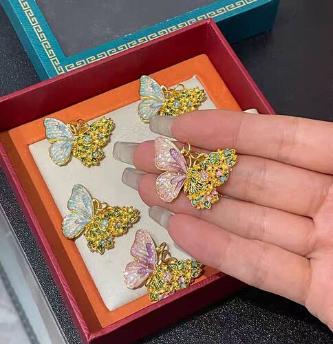 999足金珐琅蝴蝶吊坠黄金粉青浪漫蝴蝶纯金挂坠项链情人节送女友