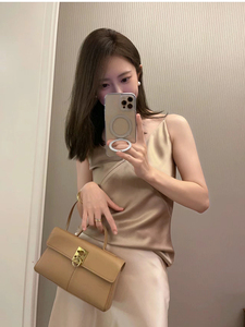 050605~秒杀「2件包邮！六色V领」双肩带百Da款~女式纯色吊带