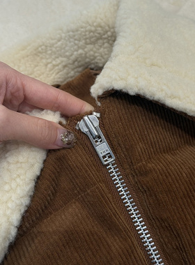 012003~「包邮 复古老钱风」翻领拉链设计~女士羽绒服