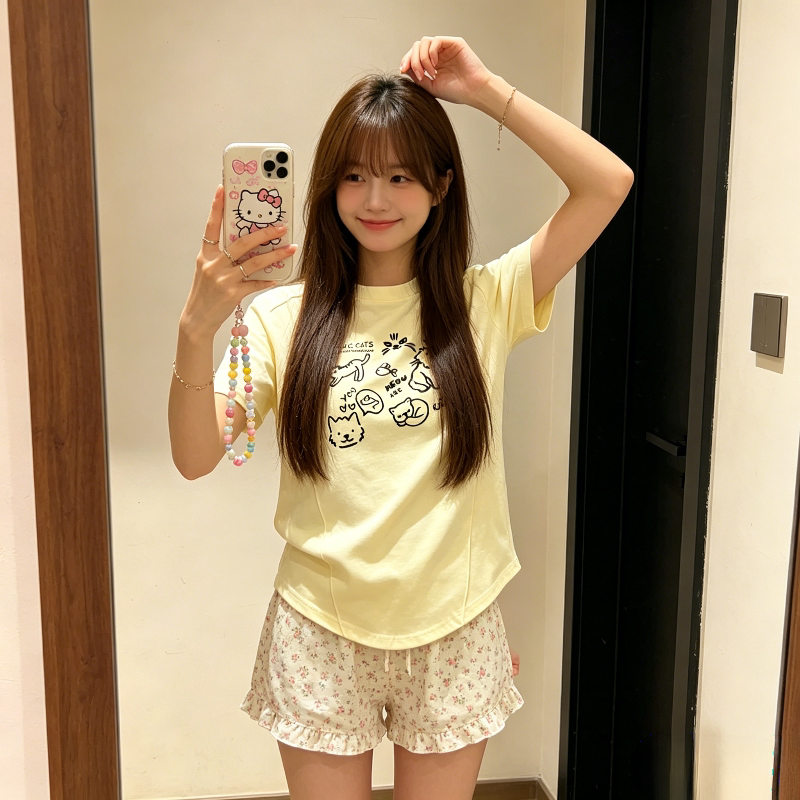 奶黄色减龄夏季正肩鱼骨线撞色休闲宽松圆领短袖T恤上衣女百搭潮