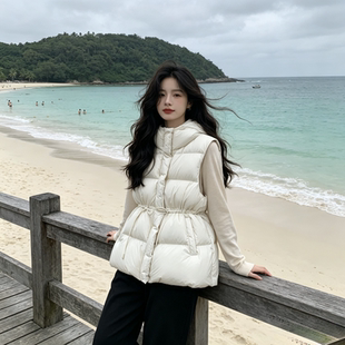 欧货慵懒风宽松大码连帽设计感小个子无袖坎肩棉服马夹外套女减龄