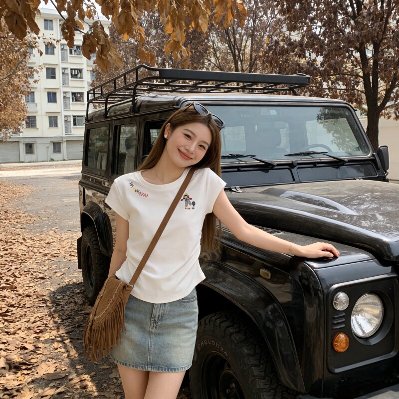 2026新款夏弧形下摆t恤女正肩短袖小个子显瘦小个子短款辣妹上衣